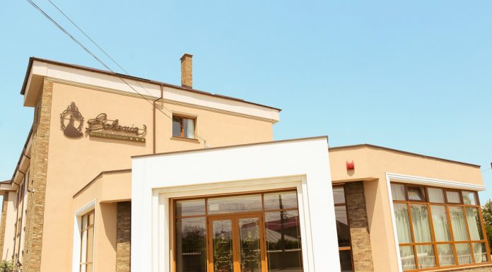 Resimte confortul de acasă la Bohemia Hotel din Bacău