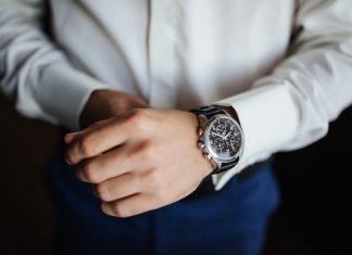 Cum se poartă corect ceasul de mână: 3 reguli Cum se poartă corect ceasul de mână: 3 reguli