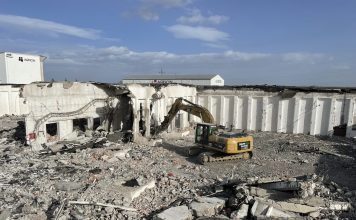 Firmă demolări Braşov – excavatoare şi explozibili Firmă demolări Braşov - excavatoare şi explozibili