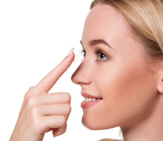 Avantajele pe care ți le oferă lentilele de contact. Iată ce trebuie să știi Avantajele pe care ți le oferă lentilele de contact