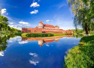 Cetatea Făgăraș – O călătorie în trecutul medieval al României Cetatea Fagaras - O calatorie in trecutul medieval al Romaniei