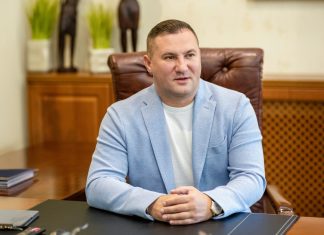 Sorin Doroftei, cofondatorul Fundației DMS: ”Sportul te învăță să crezi în tine și să îți depășești limitele” Sorin Doroftei, cofondatorul Fundației DMS: ”Sportul te învăță să crezi în tine și să îți depășești limitele”