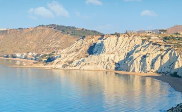 Top 5 destinații din Italia pe care trebuie să le vizitezi cu mașina Top 5 destinații din Italia pe care trebuie să le vizitezi cu mașina