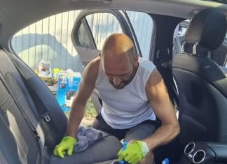 Spălătorie tapițerie auto Oradea pentru mașini cu copii și animale Spălătorie tapițerie auto Oradea pentru mașini cu copii și animale