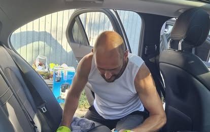 Spălătorie tapițerie auto Oradea pentru mașini cu copii și animale Spălătorie tapițerie auto Oradea pentru mașini cu copii și animale